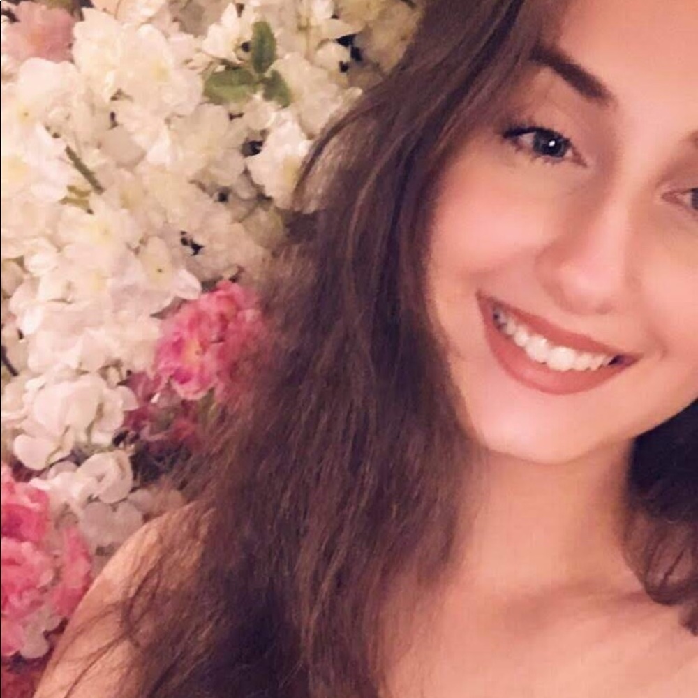Meet your Posher, Victoria